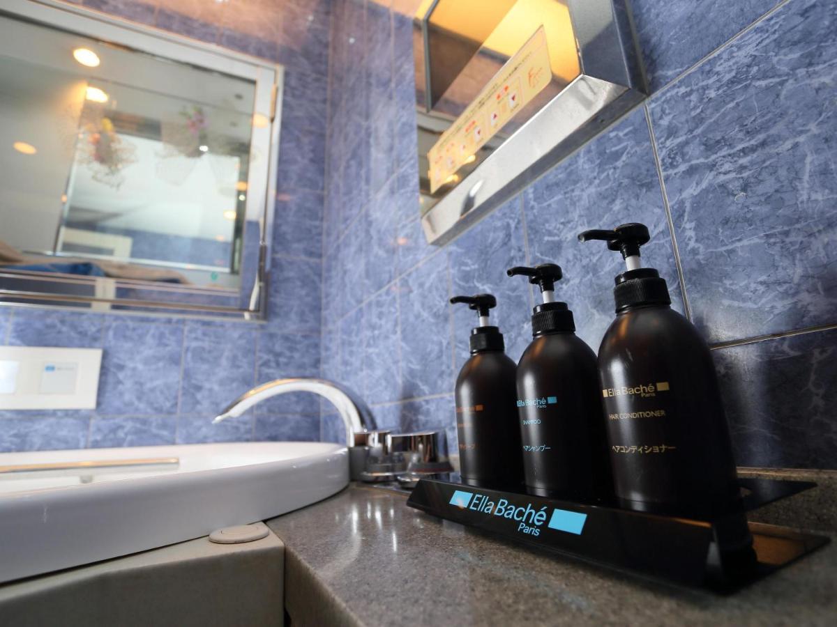 Hotel Fine Garden Umeda (Adults Only) Осака Екстериор снимка