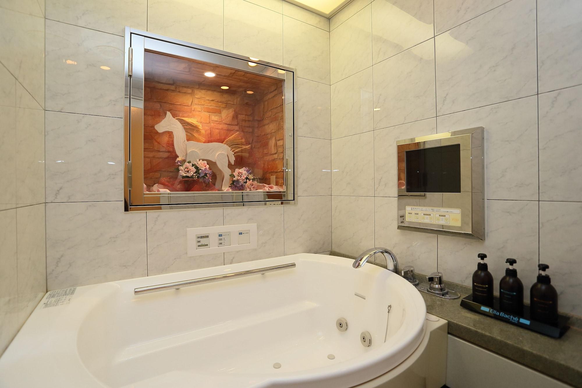 Hotel Fine Garden Umeda (Adults Only) Осака Екстериор снимка