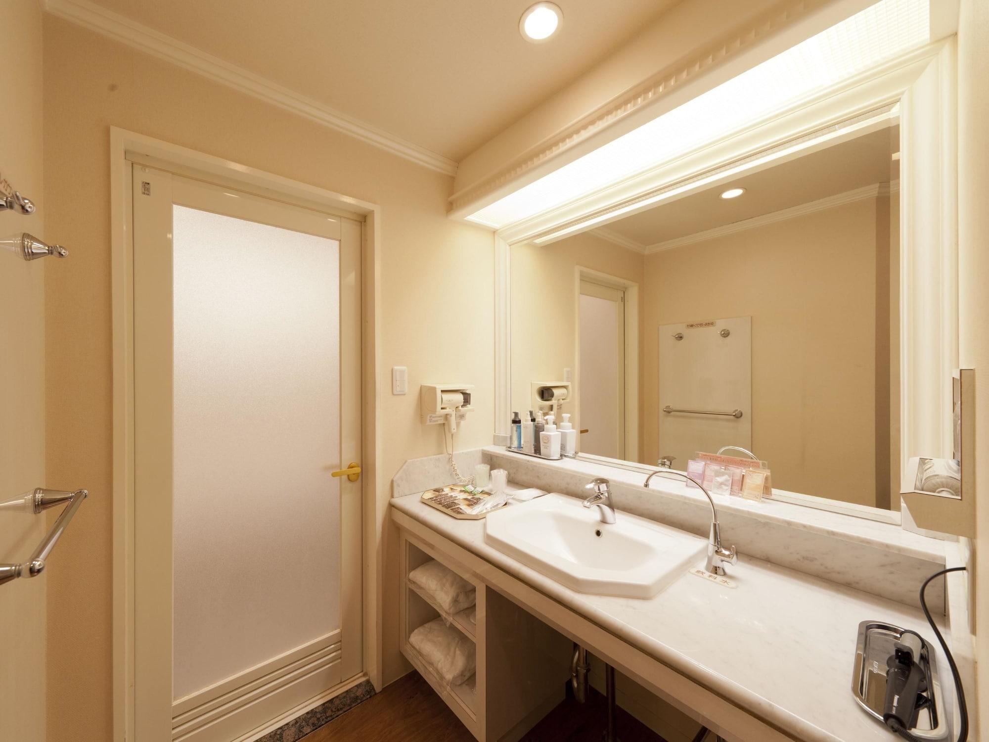 Hotel Fine Garden Umeda (Adults Only) Осака Екстериор снимка