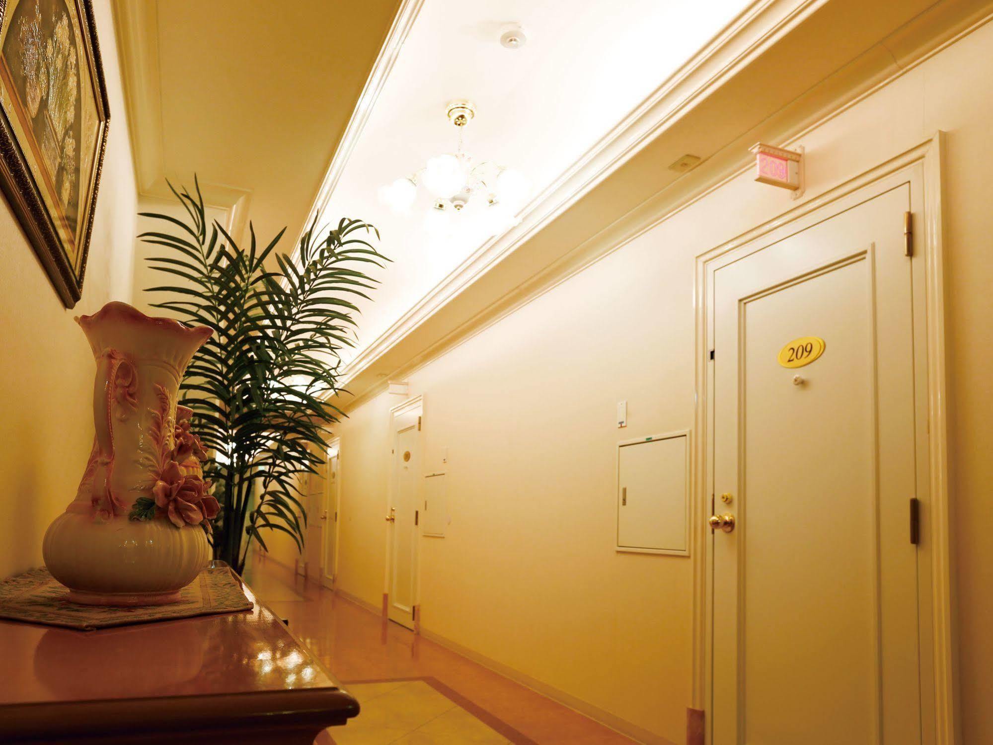 Hotel Fine Garden Umeda (Adults Only) Осака Екстериор снимка